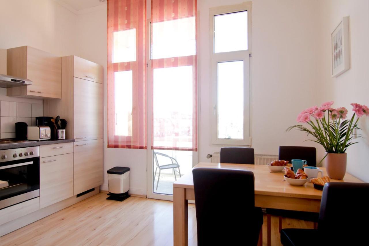 Apartmondo Ferienwohnungen Solingen Buitenkant foto